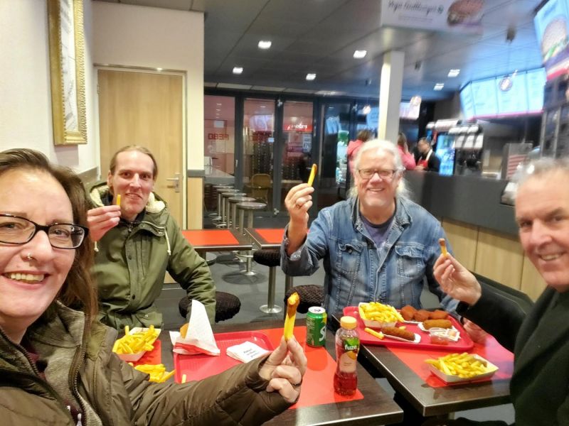 eating fries and snacks at the Febo, Leiden