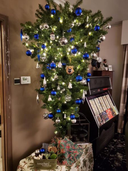 Erik and Marjan's upside-down Christmas tree