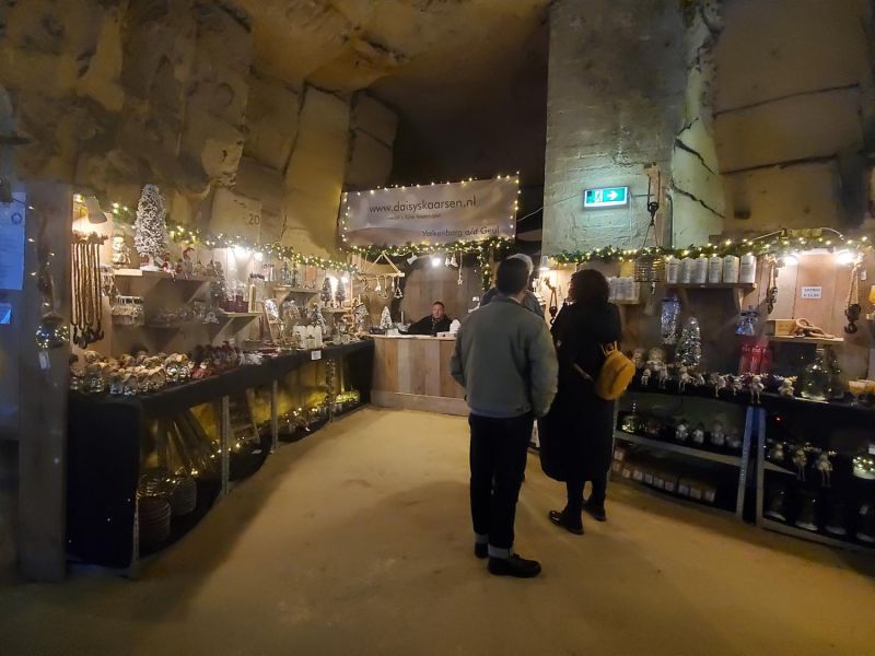 Christmas Market, Velvet Cave, Valkenburg