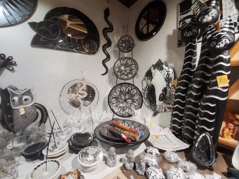 merchandise at the Christmas Market, Velvet Cave, Valkenburg