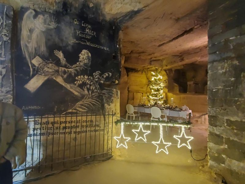 Christmas Market, Velvet Cave, Valkenburg