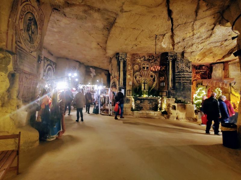 Christmas Market, Velvet Cave, Valkenburg