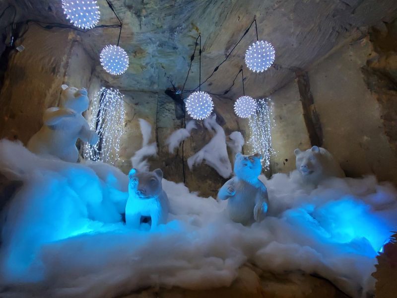 Christmas Market, Velvet Cave, Valkenburg