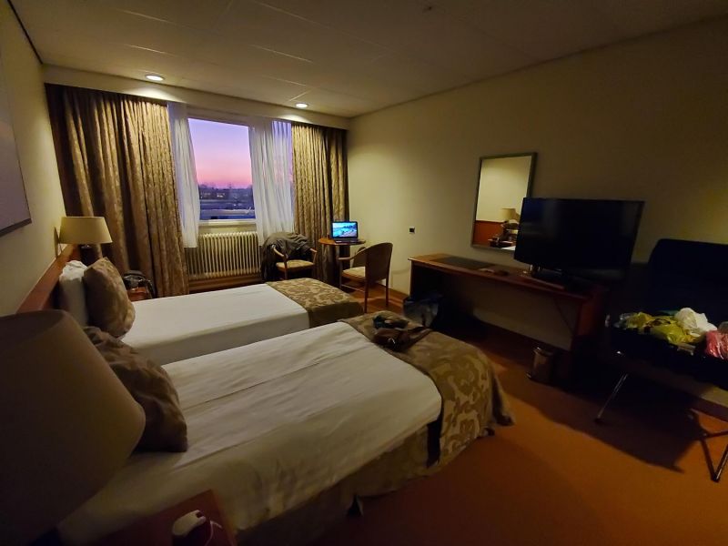 back at Hotel de Rustende Jager in Nieuw-Vennep