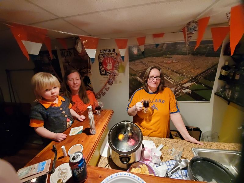 Annika, Kristin and Marlies at the Dutch New Year's Eve Party
