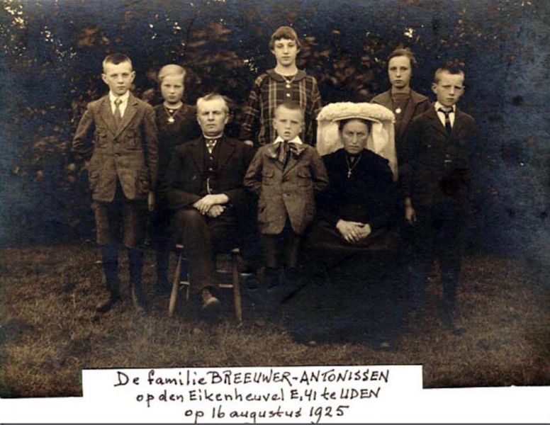 Dad in the middle! Guess nobody liked having their picture taken back then :)