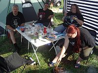 BBQ at the MP camp © Cora Gonser